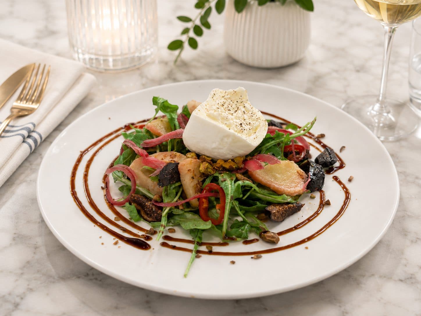 Fig salad with burrata